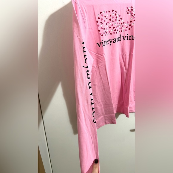 NWT Vineyard Vines Women’s Hearts Cotton Candy Long Sleeve Tee - Picture 4 of 7